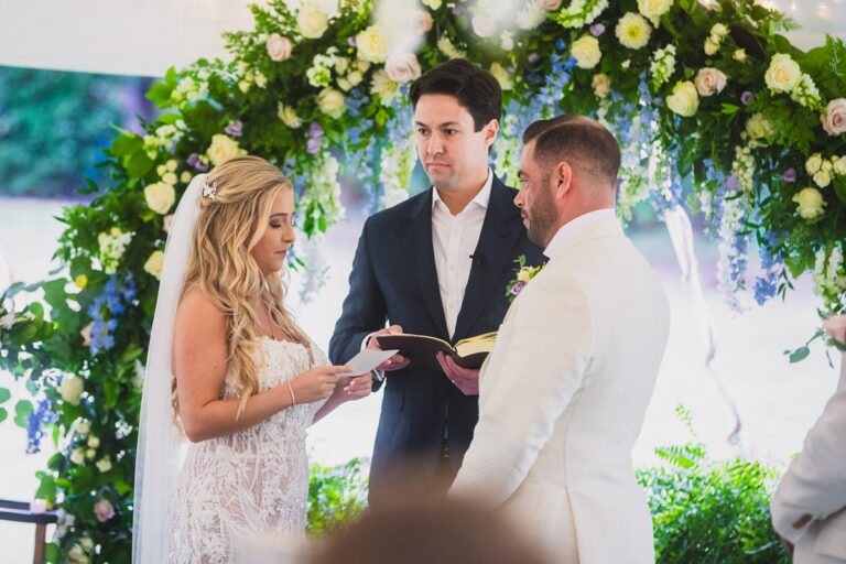 Tiny Wedding Bride And Groom Intimate Virginia Wedding Venue