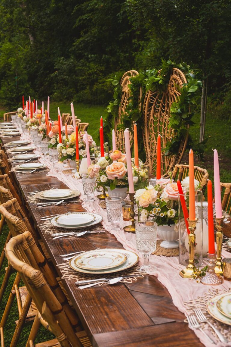 CottageCore Wedding Decor Inspiration | Micro, Small, Intimate, Tiny ...