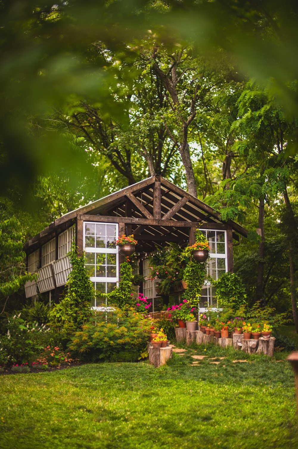 CottageCore Wedding Decor Inspiration | Micro, Small, Intimate, Tiny ...