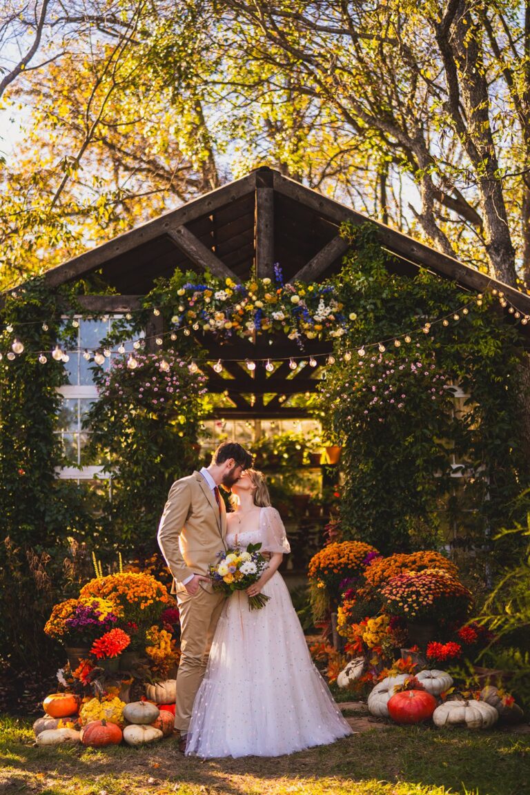 micro-wedding-costs-vs-larger-wedding-costs-virginia-wedding-venue